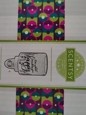 Brand New Scentsy Warmer
